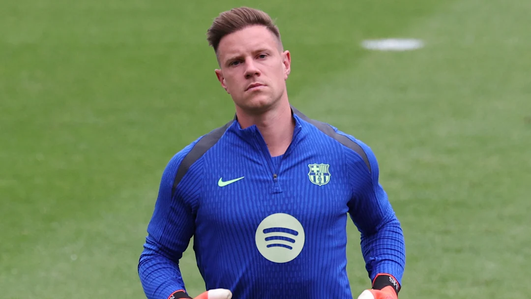 Read more about the article Barcelona to hold ’emergency’ transfer talks after Marc-Andre ter Stegen injury