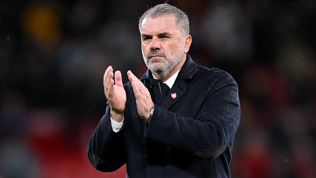 Read more about the article Ange Postecoglou humbles Man Utd with Bruno Fernandes red card admission