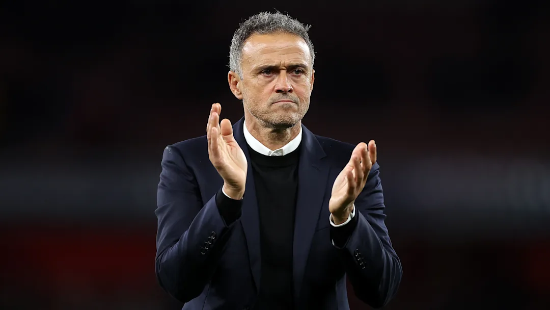 Read more about the article Former Barcelona coach claims club made contact about replacing Xavi