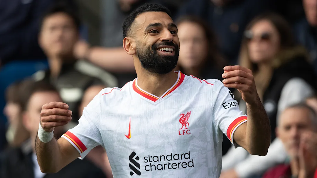 Read more about the article Mohamed Salah sparks transfer speculation with Egypt goal celebration