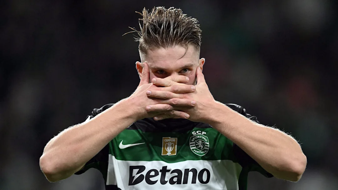 Read more about the article Viktor Gyokeres responds to Man Utd transfer links