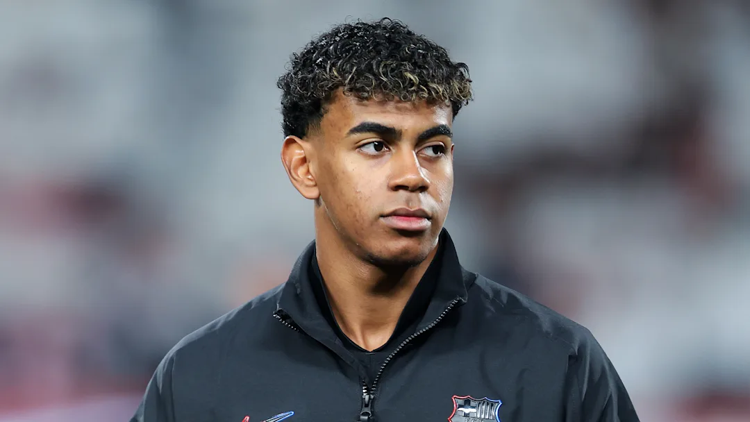 You are currently viewing Hansi Flick provides Barcelona return date for injured Lamine Yamal